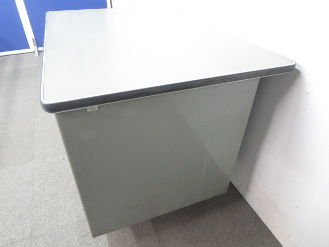 中古】 旧JIS規格事務机 昭和時代生産品（廃盤）軍艦色 ナイキ