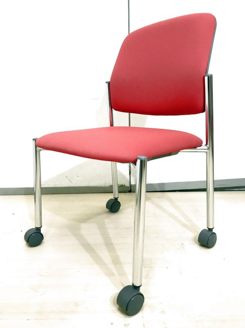 【イトーキ製】明るいレッドでオフィスに活気を！　多目的チェア入荷！！
                        その他シリーズ
                                    中古
            