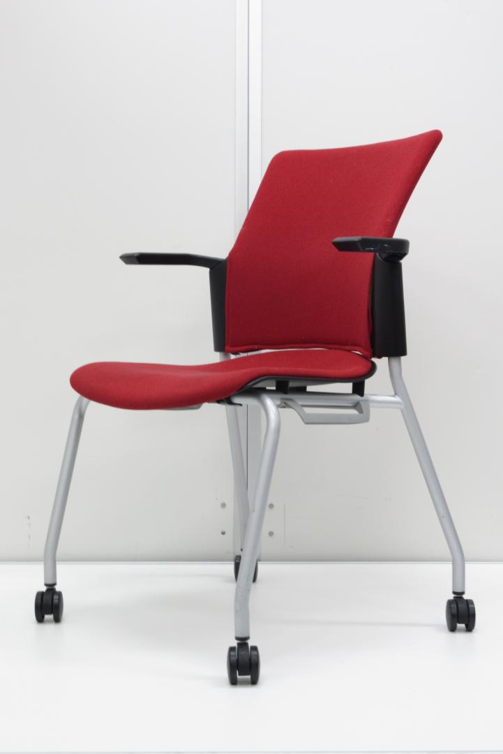 【キャスター付スタックチェア!!】重ねて収納省スペース!!【情熱のレッド!!】
                        Cheddar
                                    中古
            