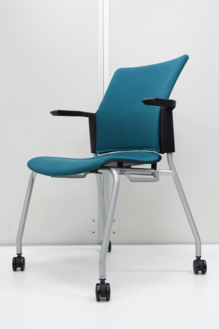 【キャスター付スタックチェア!!】重ねて収納省スペース!!【爽やかなグリーン!!】
                        Cheddar
                                    中古
            