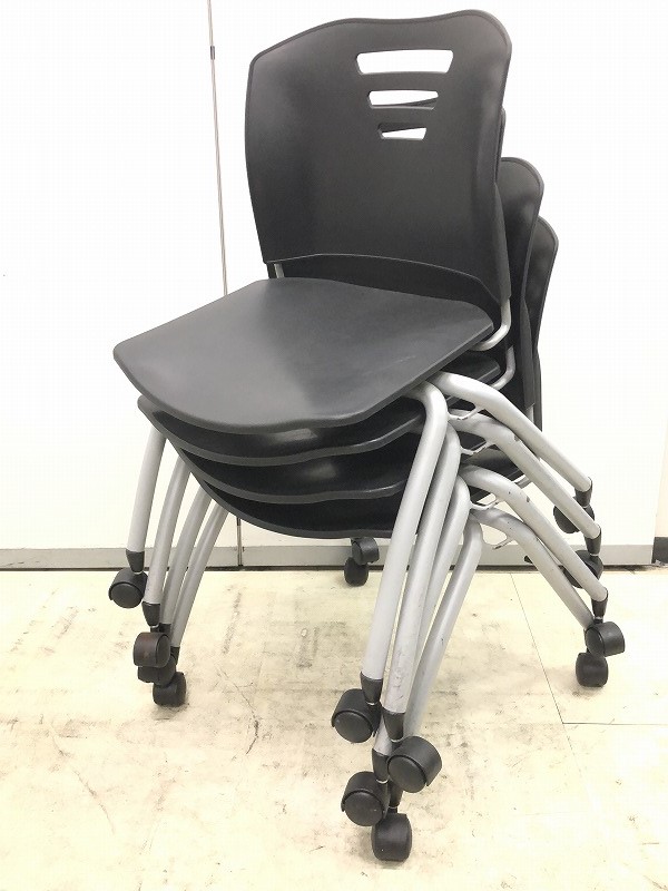 【4脚セット販売です！！】4脚セットのほうがお得ですよ！！
                        　
                                    中古
            