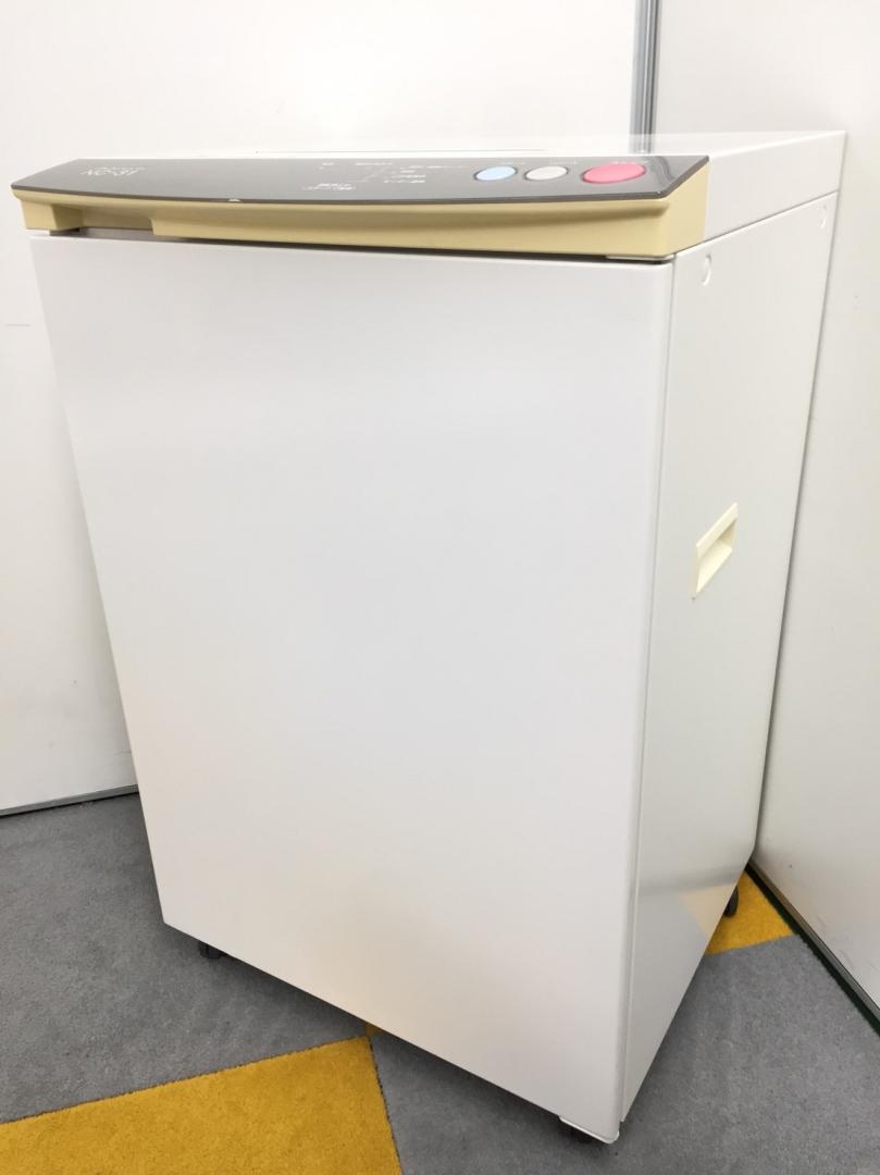 【おつとめ品】【最大裁断枚数が6枚のためお安くご提供】【安全性の高いモデル！】オカムラ製　NC-31　オフィスシュレッダー
                        その他シリーズ
                                    中古
            