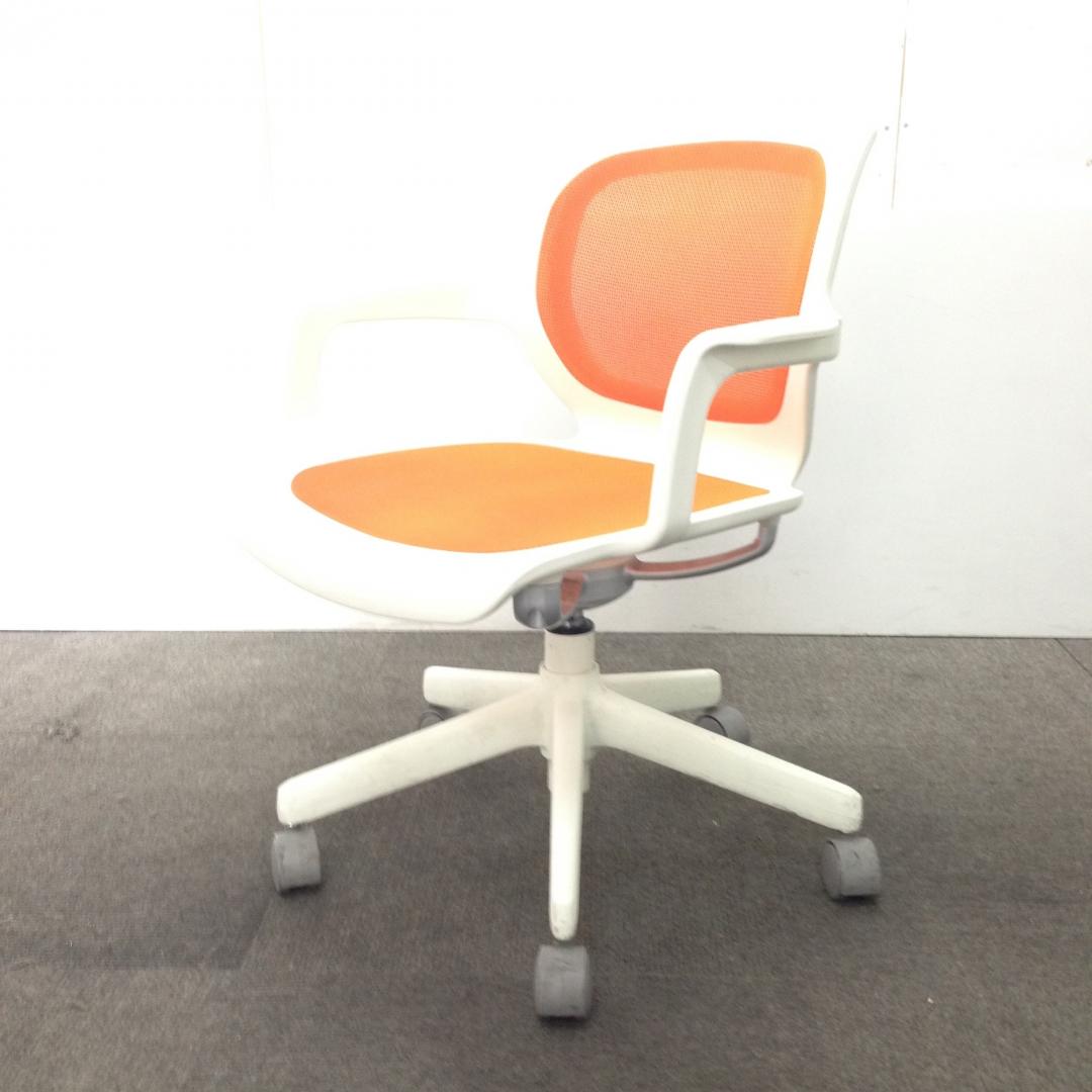 【ロット入荷】おしゃれなオフィスにピッタリな可愛いマリンバチェアが入荷致しました☆
                        マリンバ
                                    中古
            