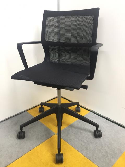 中古】 vitra/ヴィトラ 肘付ローバックチェア 230130 - 中古オフィス