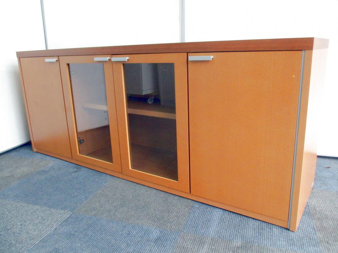 【限定1台の入荷です！】社長室等におすすめ！【希少なサイドボード】
                        その他シリーズ
                                    中古
            