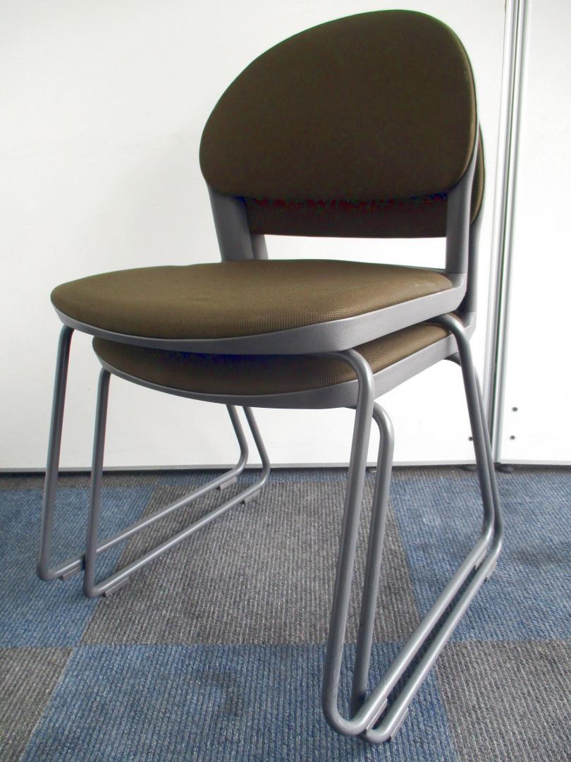 【お得な2脚1セット】限定1名様【落ち着いたブラウン色】
                        １５０シリーズ
                                    中古
            