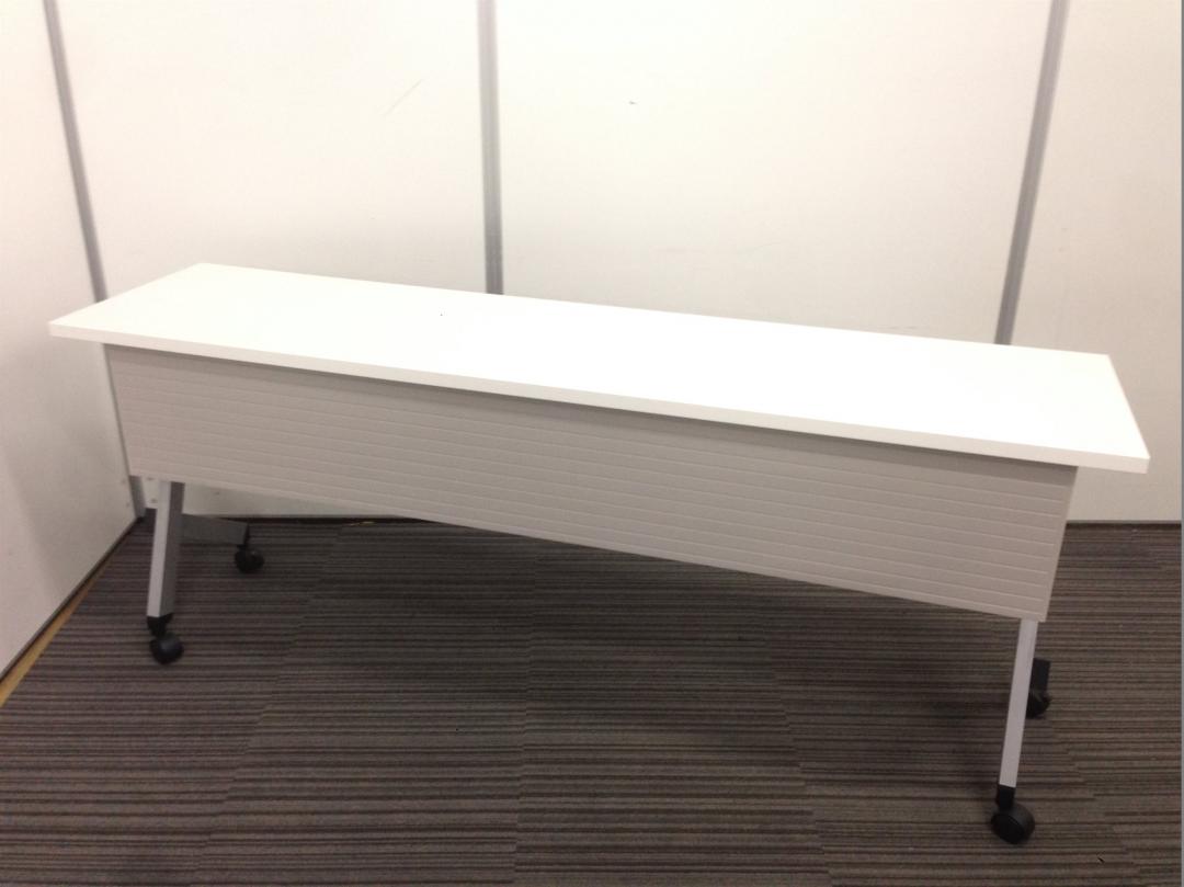 【2017年製】状態良好、美品のサイドスタックテーブル【内田洋行製！】
                        サイドスタックテーブル 
                                    中古
            