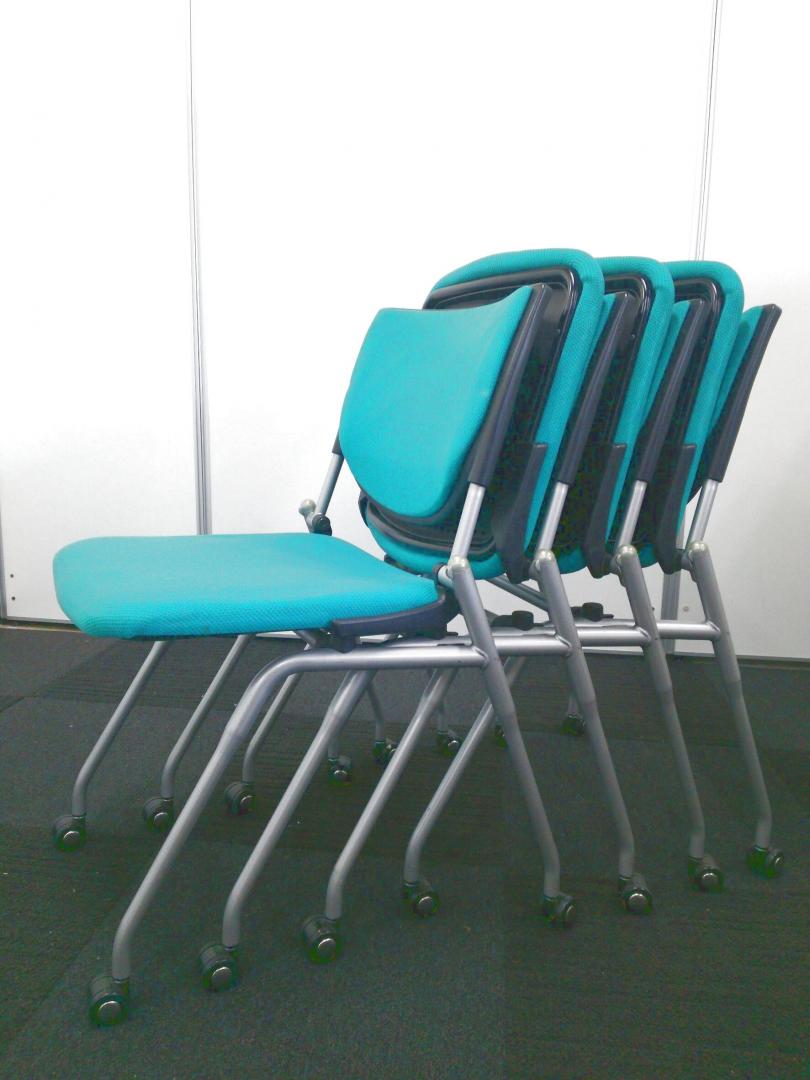 【4脚セットに付き10％OFF！】セットでお買い得！収納スペースも取らないダブルにお得なチェア！
                        プロスタック
                                    中古
            