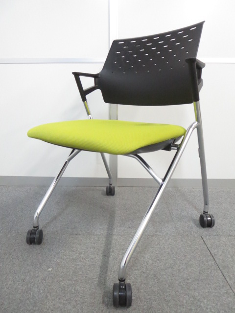 【状態良好品入荷！】■コクヨ製　ネスティングチェア　ライトオリーブ ■KOKUYO　Piega（ピエガ） ブラックシェル　背樹脂タイプ
                        ピエガ
                                    中古
            