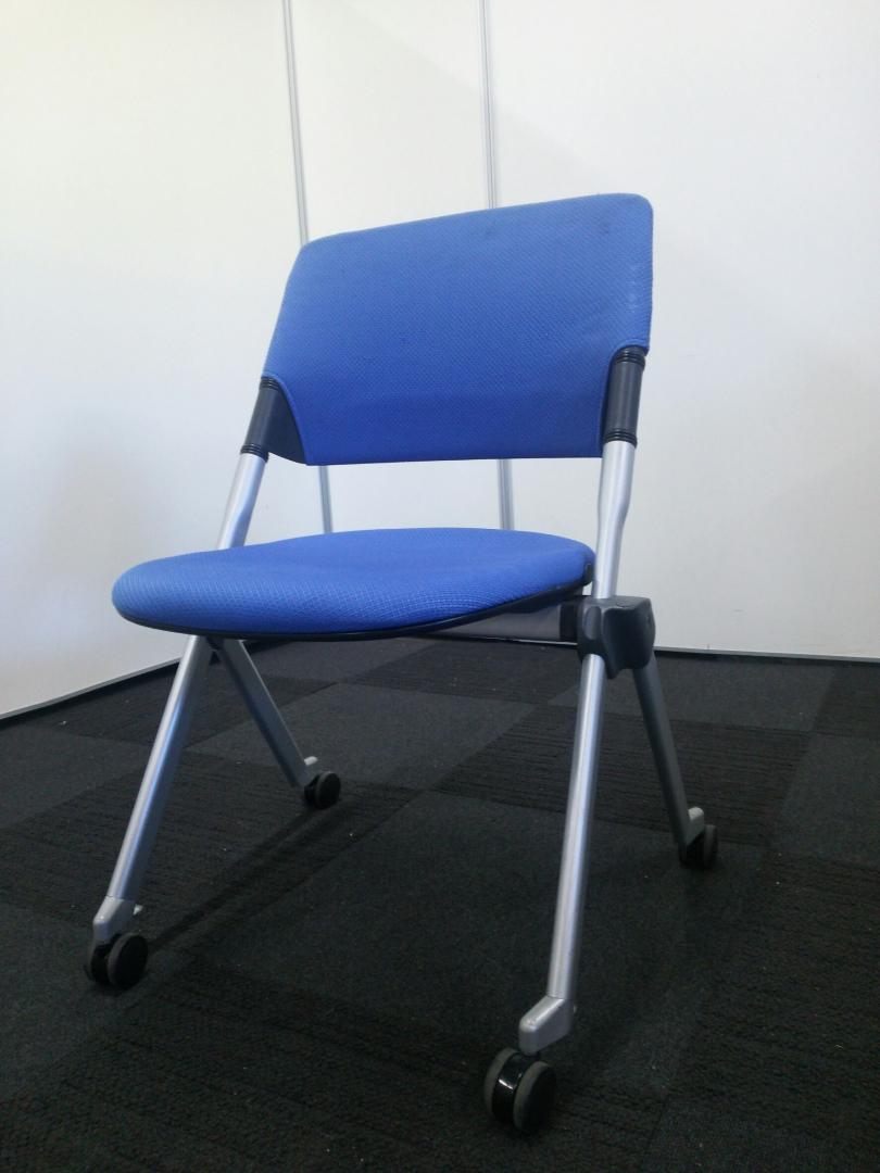 【6脚入荷】オカムラ　リータ　安定のブルーカラーでどんなシーンにもピッタリ！
                        リータ
                                    中古
            