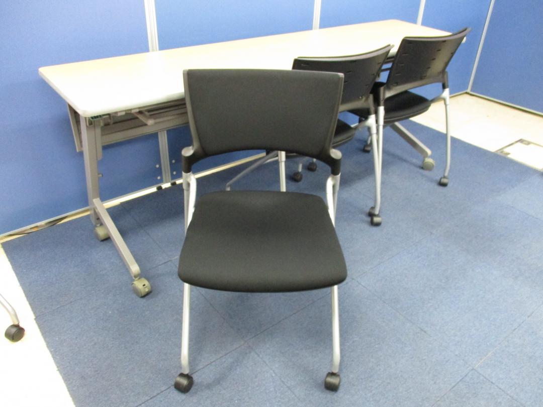 【今なら10セット揃います!!】セミナールームや会議室にオススメ!!【セットでお得に!!】
                        その他シリーズ
                                    中古
            