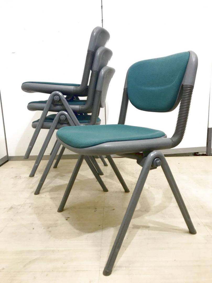 【4脚セット販売】イトーキ製品のバーテブラチェアのセット販売です！4名様用の応接スペースにおすすめです！！
                        バーテブラ
                                    中古
            