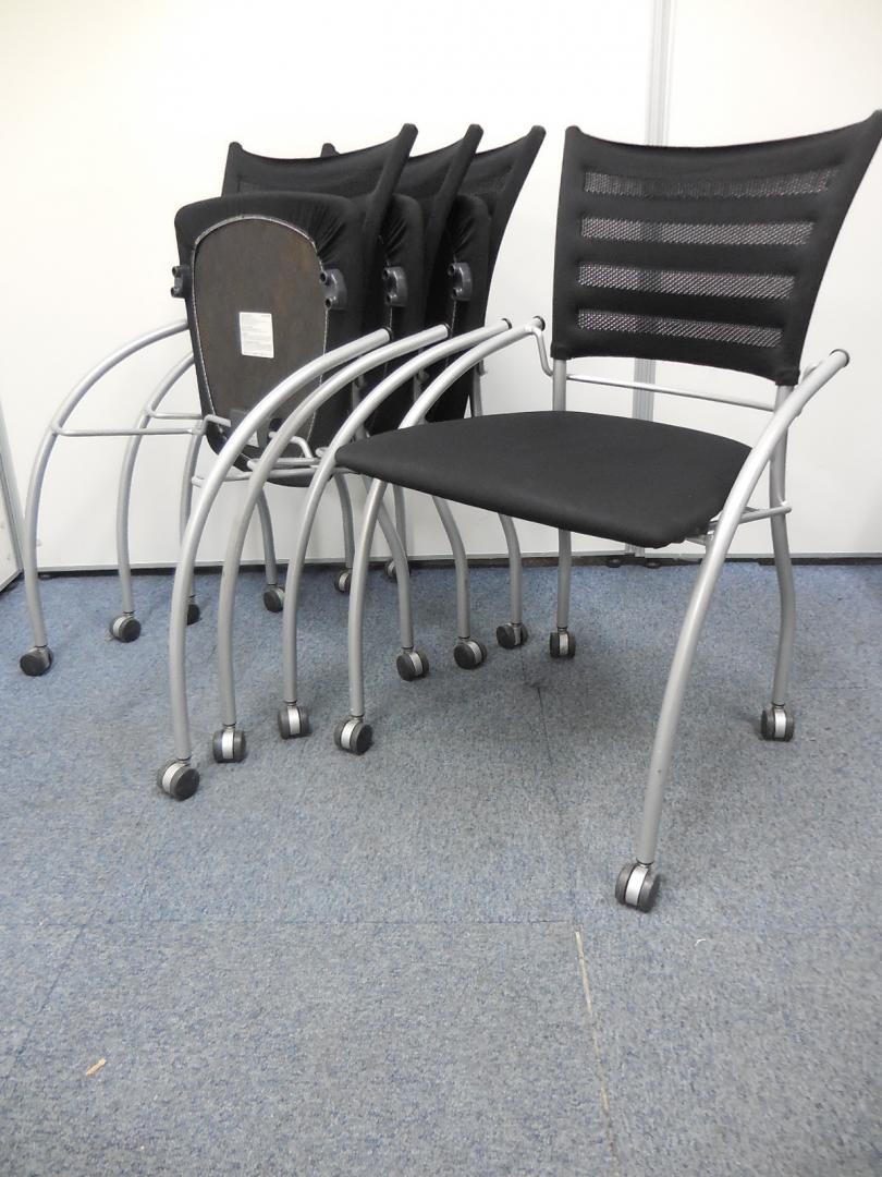 【4脚セット商品】軽くて使いやすい国産ミーティングチェアが4脚セット！セット価格で1脚あたり10％オフ！
                        プリエ2
                                    中古
            