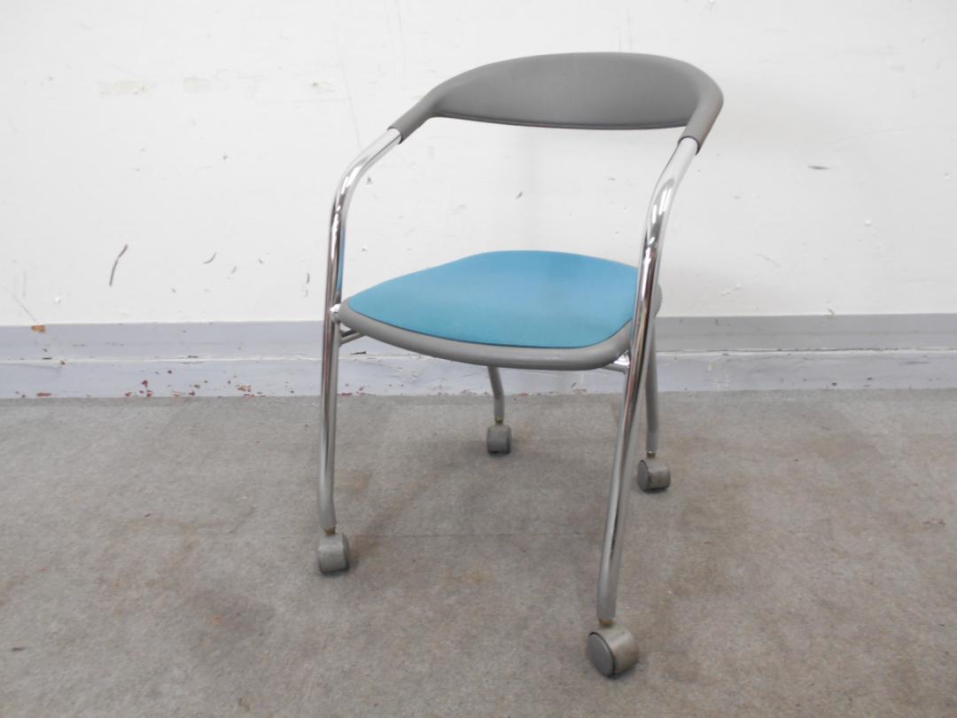 【KS】[30脚入荷！]ネスティングチェア　並行スタックできるので場所を取りません！
                        その他シリーズ
                                    中古
            