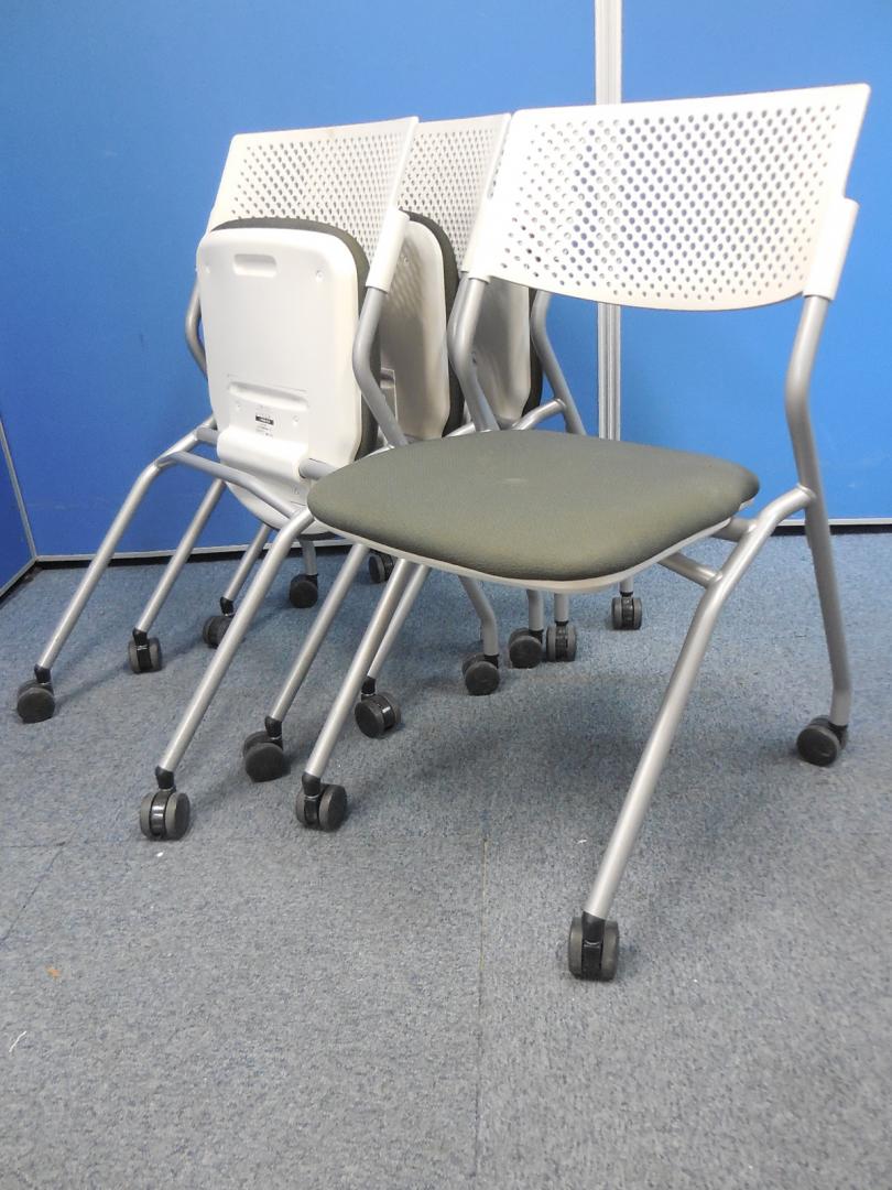 【4脚セット商品！】ネスティングタイプのミーティングチェアが4脚セットでのご提案！セット価格で1脚あたり5％オフ！
                        その他シリーズ
                                    中古
            