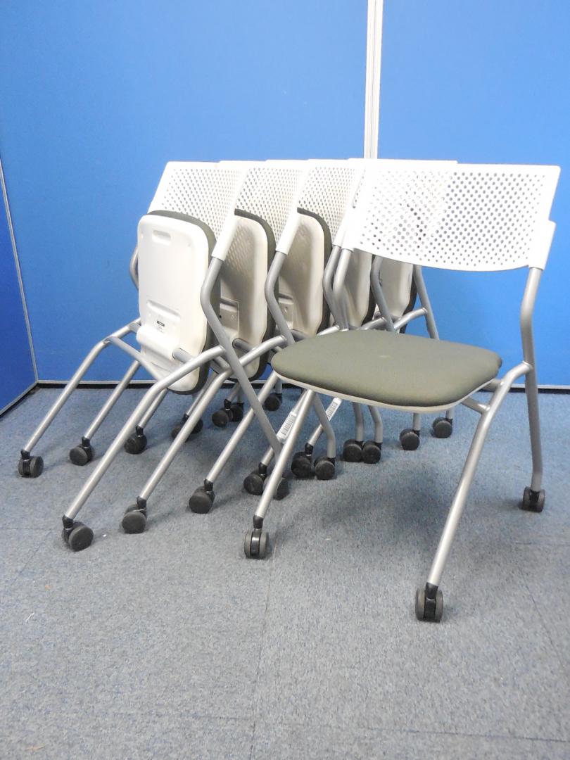 【6脚セット商品】セット価格で1脚あたり10％オフ！内田洋行製のネスティングチェア入荷！
                        その他シリーズ
                                    中古
            