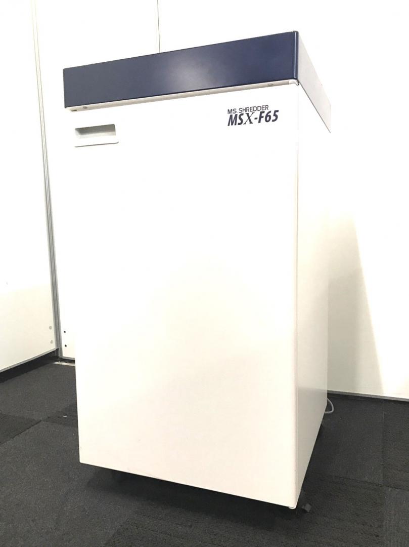 【残り2台！緊急値下げ！\149,990→\130,000】【新品時最大裁断枚数65枚のモンスター機】2012年製と新しめなパワークロスカットタイプ！
                        その他シリーズ
                                    中古
            