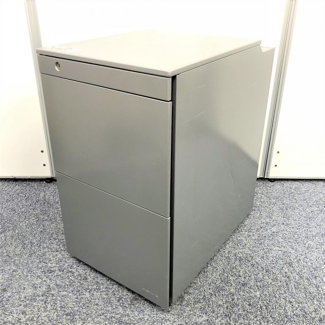 【フリーアドレスご利用のお客様】３段ワゴン　オカムラ製　カラー：シルバー
                        プロステージ　クレスト
                                    中古
            