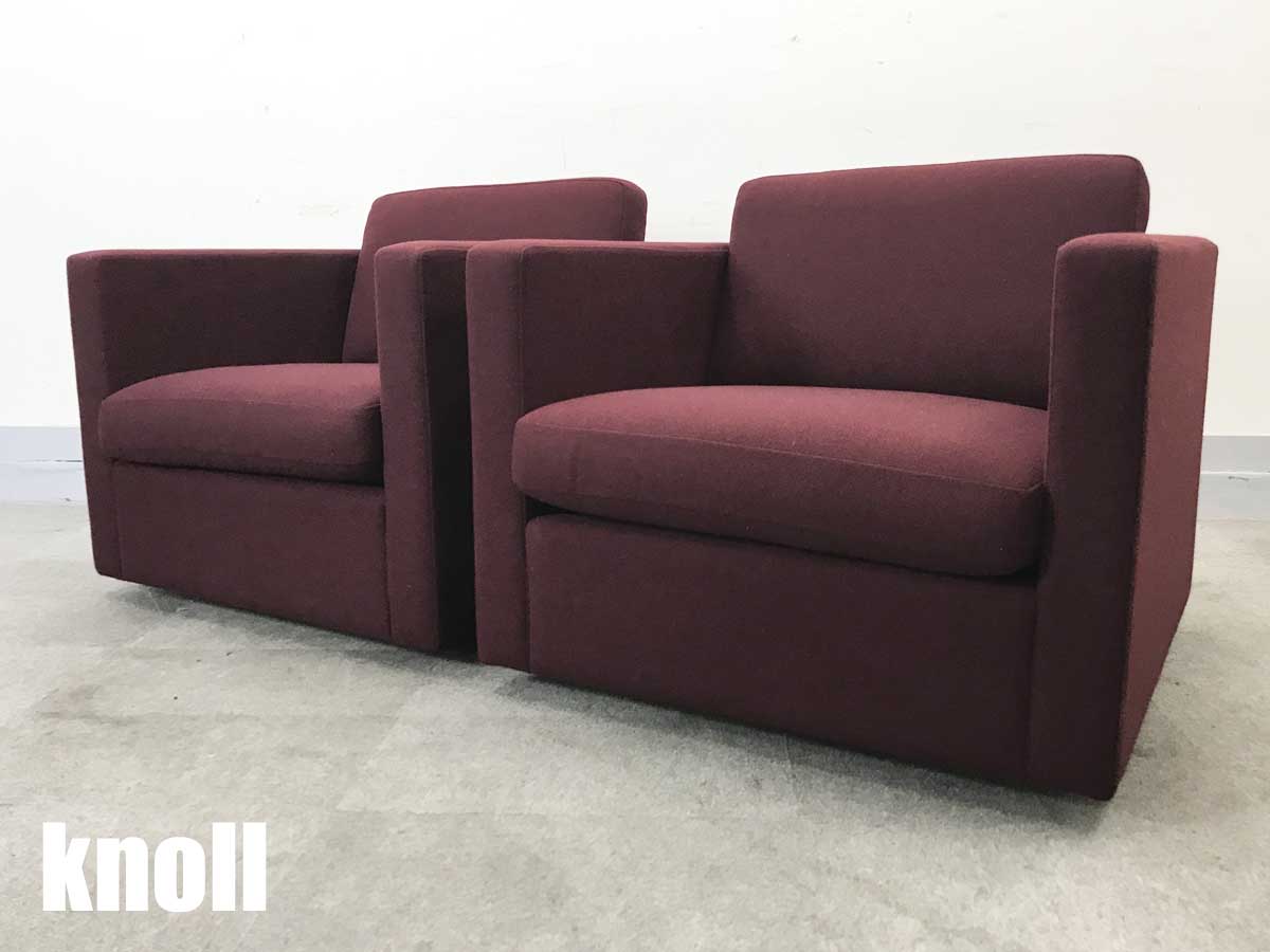 Knoll(ノル)よりCharles Pfister(チャールズ・フィスター)による