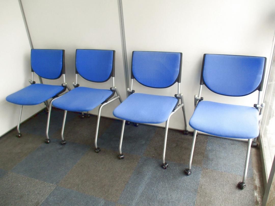 【お得なセット品！】座面を跳ね上げ収納可能！【定番の会議用チェア！】
                        プロスタック
                                    中古
            