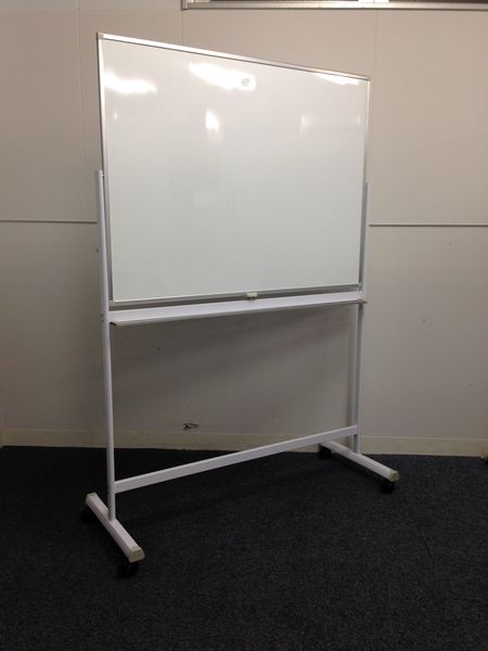 【両面！】状態良好のホワイトボード入荷！
                        その他シリーズ
                                    中古
            