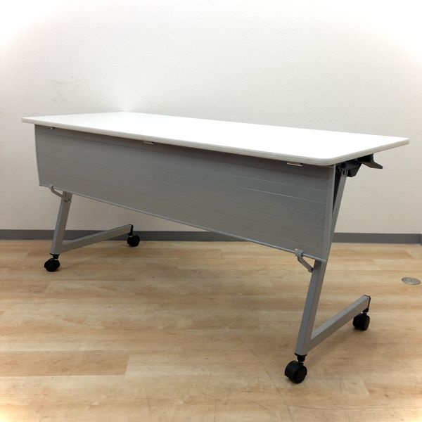 【在庫入替価格】【幕板着きサイドスタックテーブル】会議や面接、商談にも使えるキャスター着きテーブル入荷!!
                        その他シリーズ
                                    中古
            