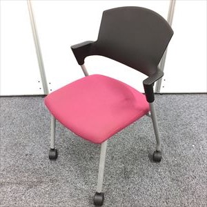 【人気シリーズ】コクヨ製キャスター付きスタッキングチェア【プロッティ】固定的なパープルカラー！
                        プロッティ
                                    中古
            