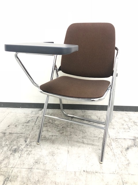 【ウチダ】 UCHIDA 中古 折りたたみパイプ椅子　2脚セット激レア 中古】 ウチダ/UCHIDA パイプイス・折りたたみ椅子 232292