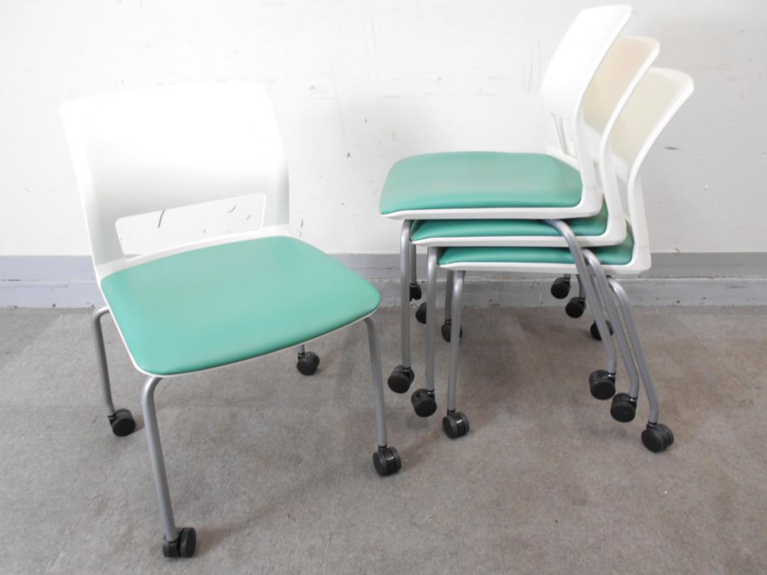 【KS】[お得な四脚セット]ホワイト×グリーンで事務所を明るくします！！キャスター付きで移動も邪魔にならない！
                        160シリーズ
                                    中古
            