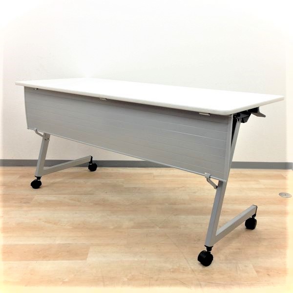 【7台入荷】幕板付き天板ホワイト　人気のフラップテーブルロット入荷！！

                        その他シリーズ
                                    中古
            