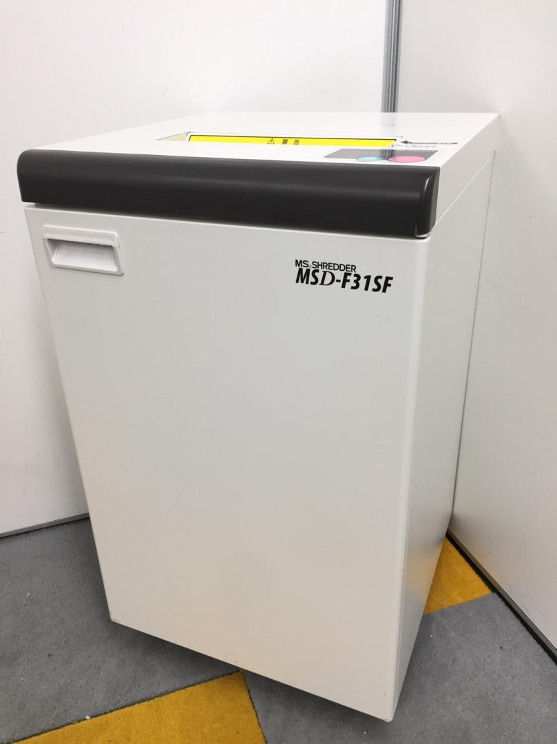 【現行モデル！】【パワフルな処理能力！】オフィスシュレッダー
                        その他シリーズ
                                    中古
            