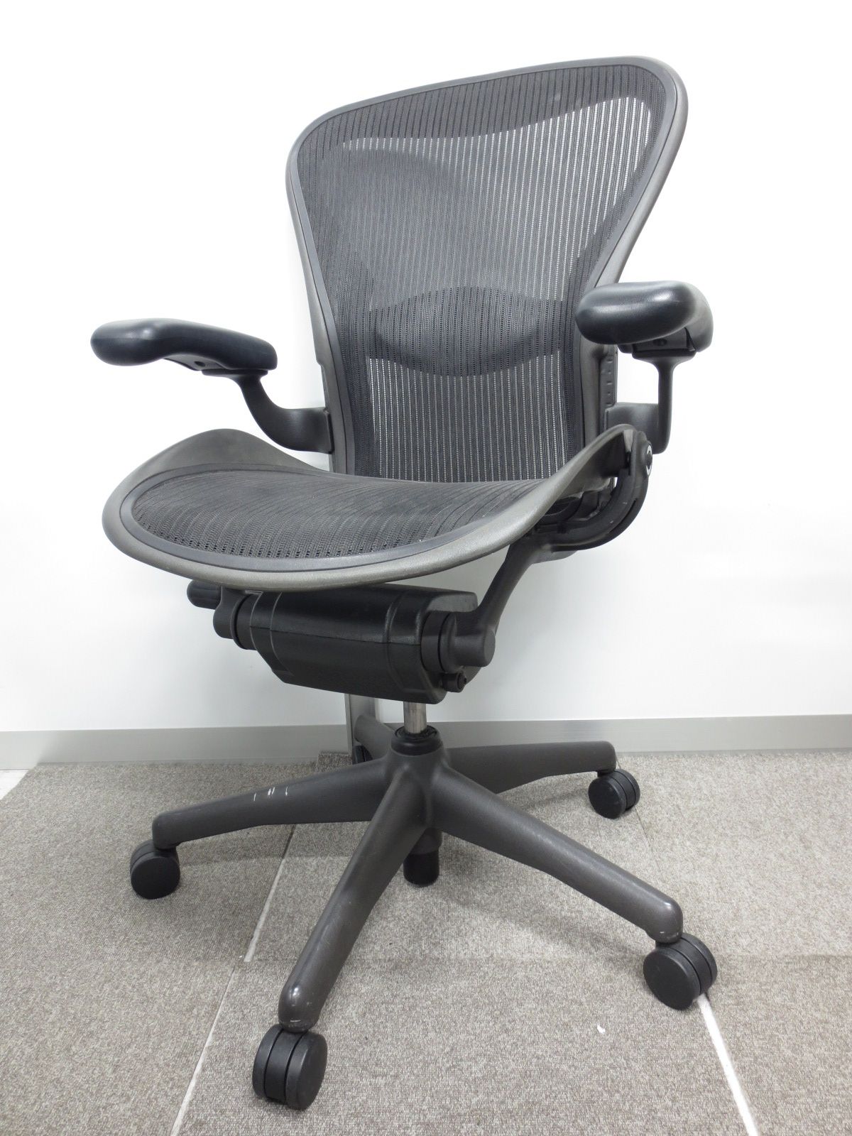 【中古】アーロンチェア Herman Miller/ハーマンミラー 肘付ハイバックチェア 232881