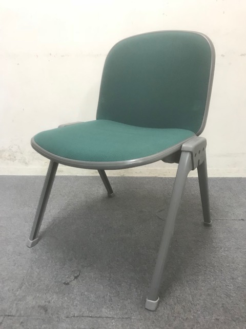 【6月納品までの限定価格】【1脚入荷】イトーキ製　スタッキングチェア｜癒しのグリーンが特徴的！収納に便利なスタッキングチェア入荷致しました！
                        その他シリーズ
                                    中古
            