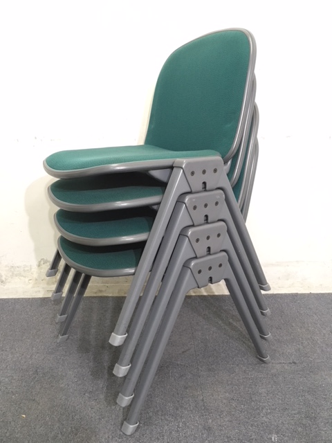 【4脚セット商品！】イトーキ製　スタッキングチェア｜コスト重視の方におすすめ！
                        その他シリーズ
                                    中古
            