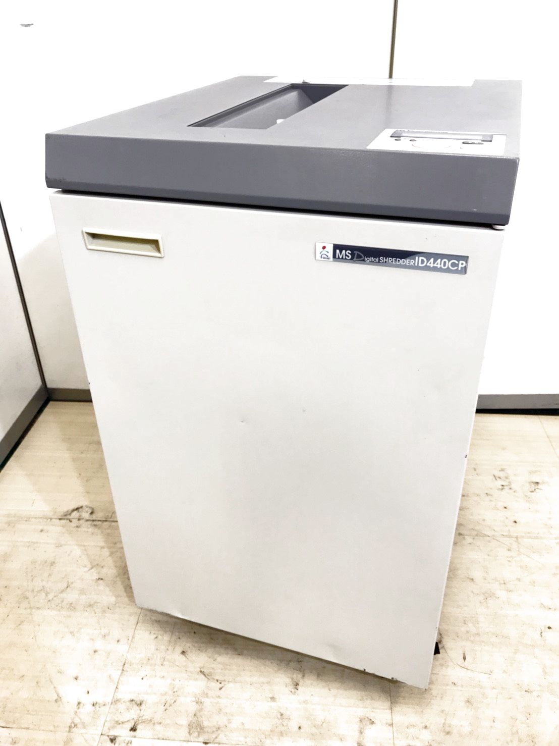 明光商会製オフィスシュレッダーのID440CPの入荷です！最大裁断枚数25枚！！売れ筋商品ですので、お問い合わせはお早めに！！
                        その他シリーズ
                                    中古
            