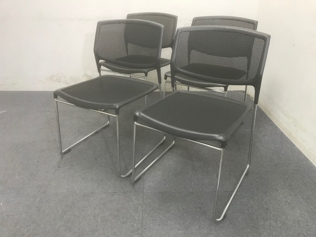 【4脚セット！】｜スタッキングチェア｜通気性抜群のメッシュ素材！
                        その他シリーズ
                                    中古
            