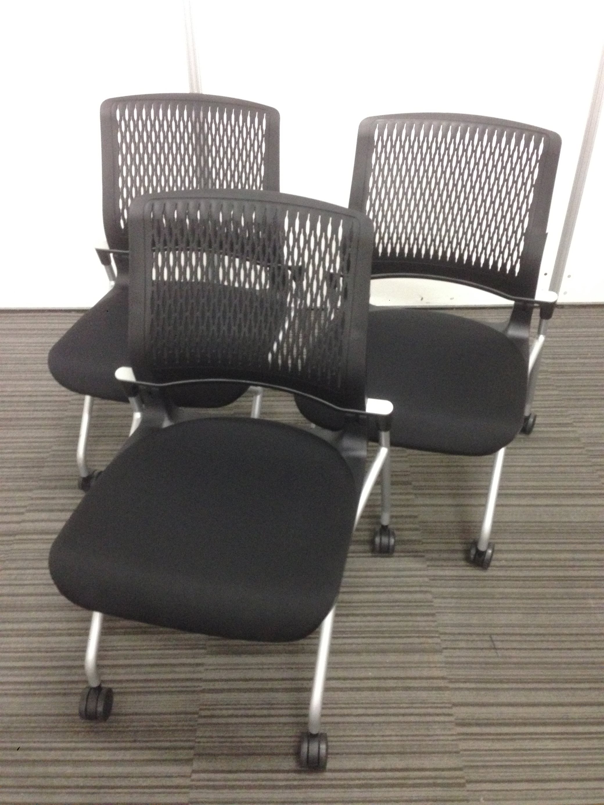 【限定1セット！】コクヨ製の状態抜群のオルディナが3脚セットでお買い得！
                        オルディナ
                                    中古
            