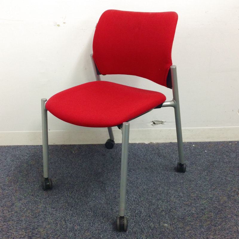 【在庫入れ替え価格】【印象的なカラーリング！】オフィスが映えるレッド色｜キャスター付き｜【おつとめ】
                        8147シリーズ
                                    中古
            