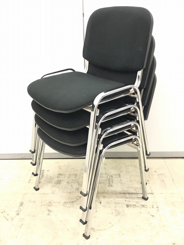 4脚セット販売がお得です！！どんな場所でも使えそうなチェア！
                        　
                                    中古
            