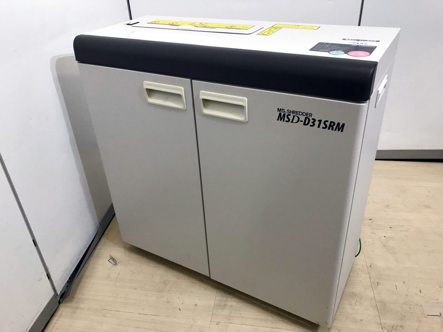 【定価40万以上】業務用シュレッダー入荷！　※新品時26枚最大細断
                        その他シリーズ
                                    中古
            