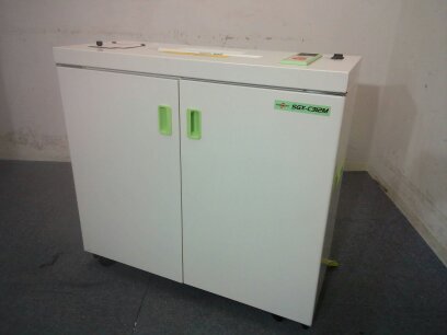 【限定1台】シグマ技研製　シュレッダー｜置き場所に困らないコンパクトサイズのシュレッダー入荷致しました！　
                        SGX-C312M
                                    中古
            