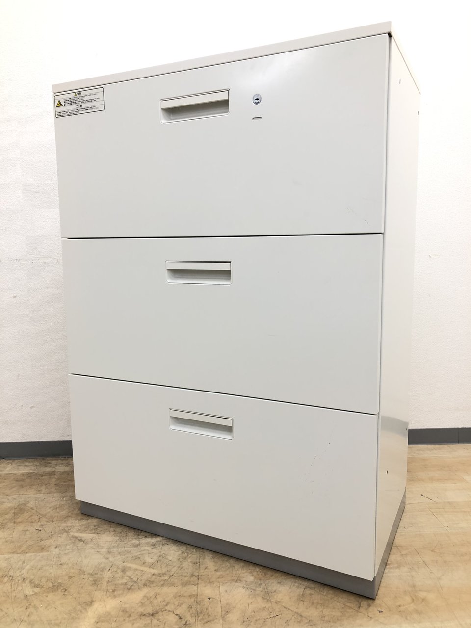 【在庫入替セール品】【空いたスペースにはこれ！】3段ラテラル・プラス・Ｌ６シリーズ！デッドスペースのお供！
                        L6
                                    中古
            