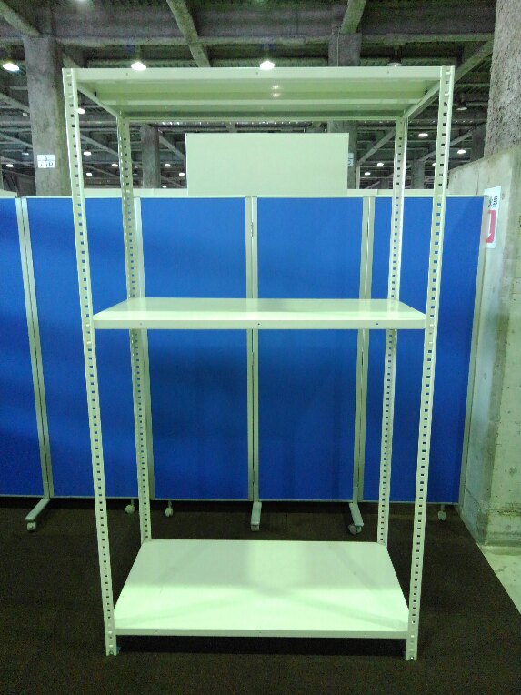 オカムラの中古・軽量ラックが入荷しました！！　W1200　天地3段　耐荷重：段/150kg　ボルトレスなので組立も簡単！ 　　※マテハン本舗の中古商品は、千葉県柏市に在庫がございます。
                        不明
                                    中古
            