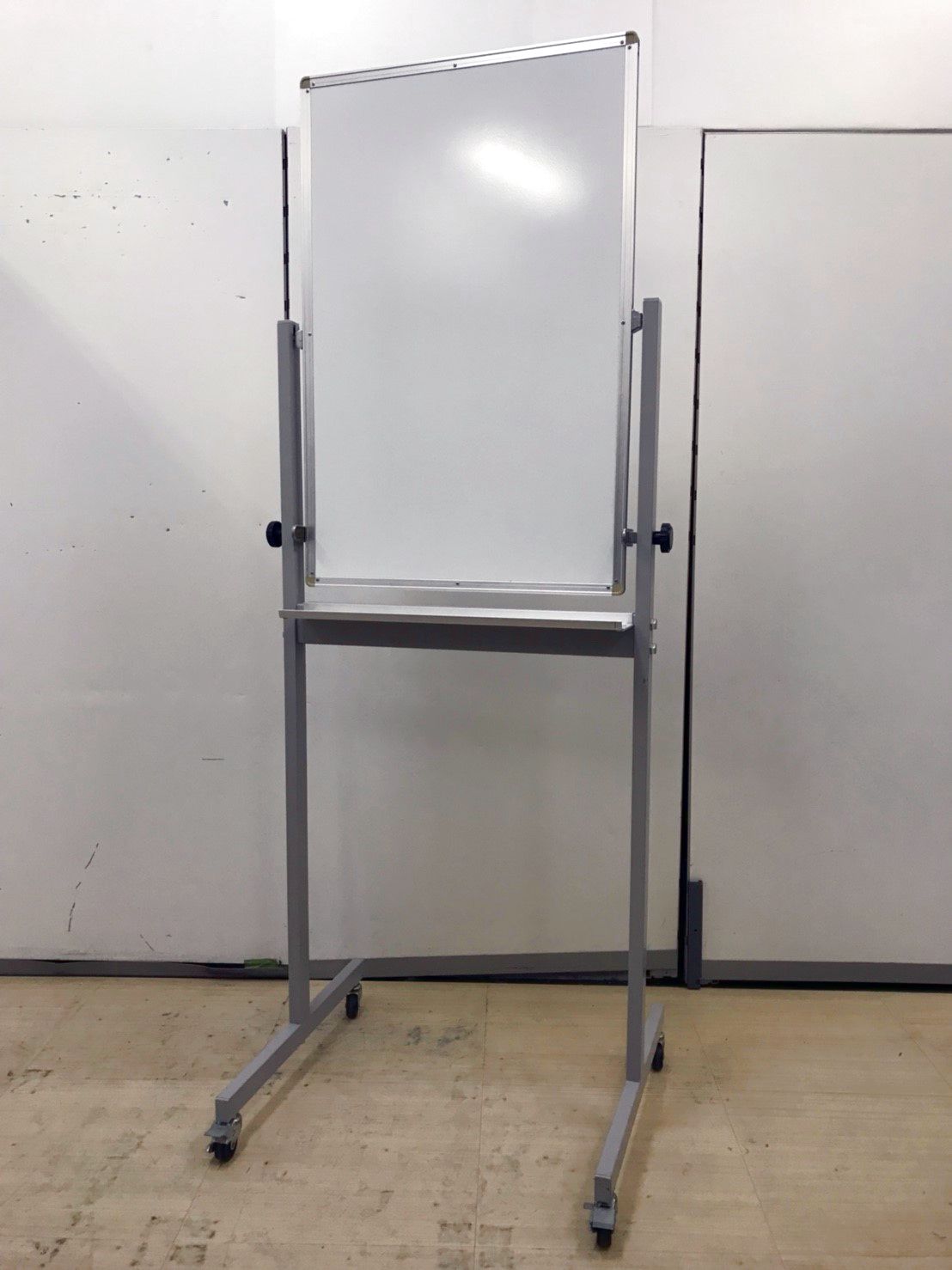 【現品限り】W600とスリムタイプの両面自立式ホワイトボード入荷！！
                        その他
                                    中古
            