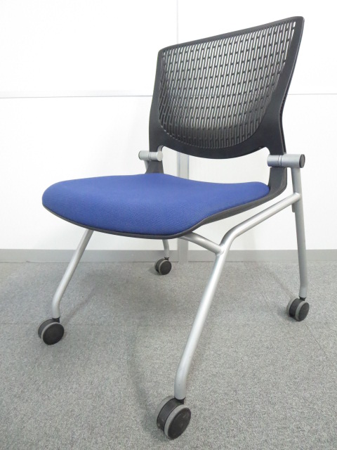 【クッション性の良さが人気！】■オカムラ製　ネスティングチェア　グラータ【Grata】■ブルー　ブラックシェル
                        グラータ
                                    中古
            