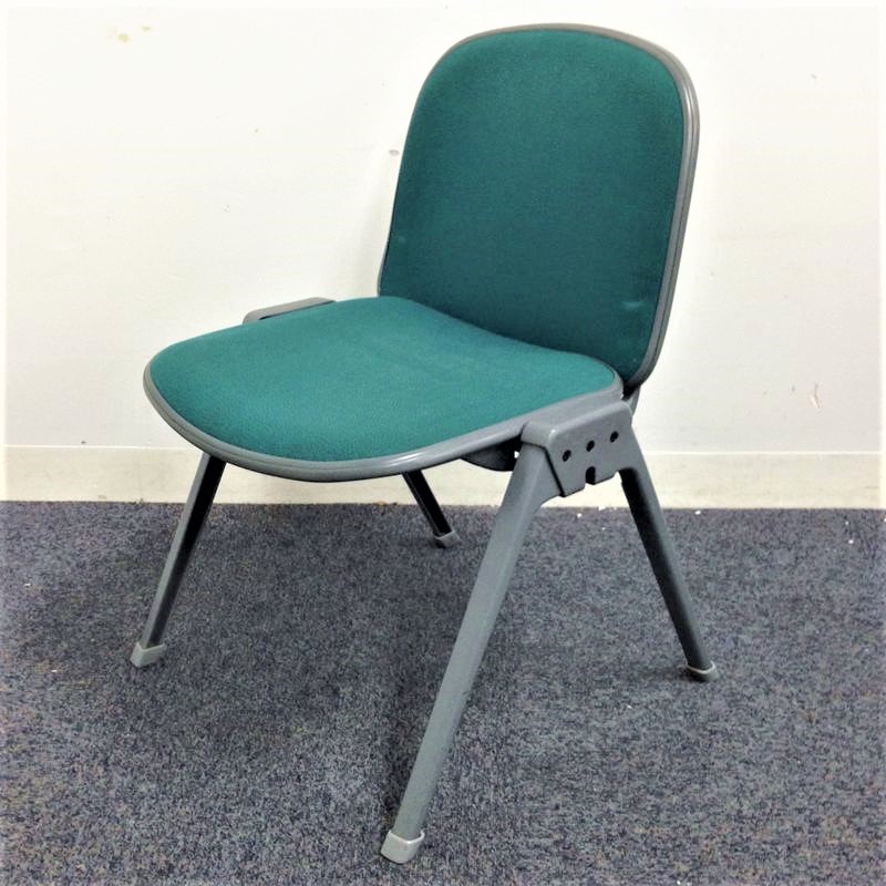 【残り2脚在庫入れ替え価格】国内メーカーのイトーキ製　少々使用感ありますが現役使用全然可能！
                        その他シリーズ
                                    中古
            