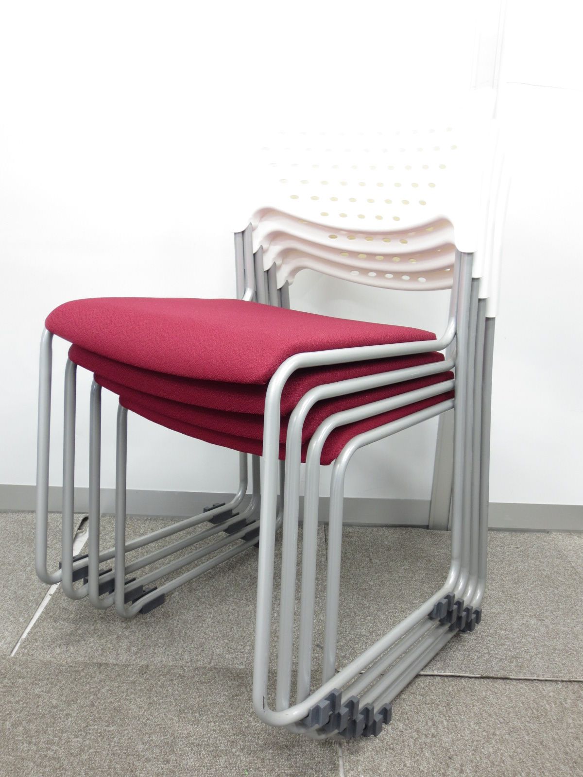 【お得な4脚セット】お手軽な会議用チェアです【セットで5％OFF】
                        その他シリーズ
                                    中古
            