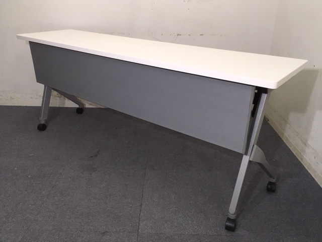 【20台入荷】｜スタックテーブル｜ホワイト｜幕板付き｜会議室や講習会用におすすめ！
                        フラプター
                                    中古
            