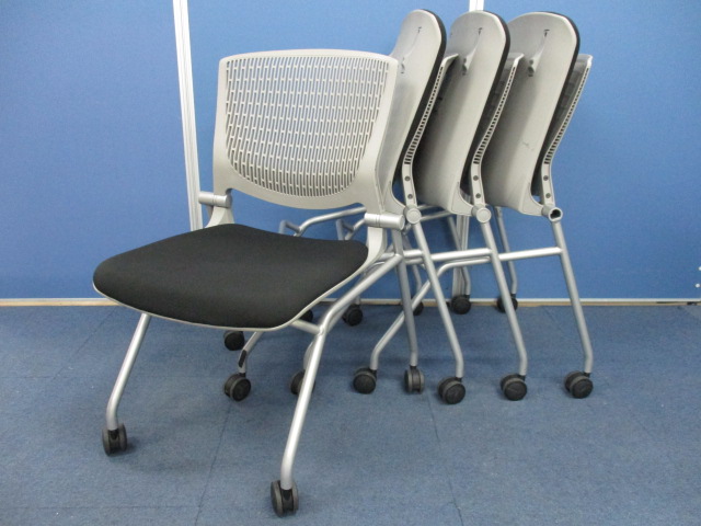 [4脚セット!!]岡村製作所(okamura) グラータチェア(Grata) ブラック/グレーシェル■売り切れ必至の大人気のミーティングチェアです!![ネスタブル] 
                        グラータ
                                    中古
            