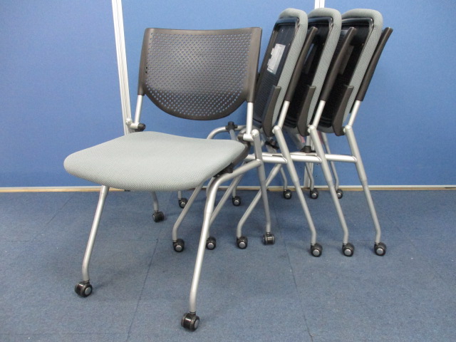 [4脚セット!!]オカムラ製　プロスタックシリーズ■会議室や学習塾・研修等におすすめなネスティングチェア!!軽量でも取扱いやすく人気です!!
                        プロスタック
                                    中古
            